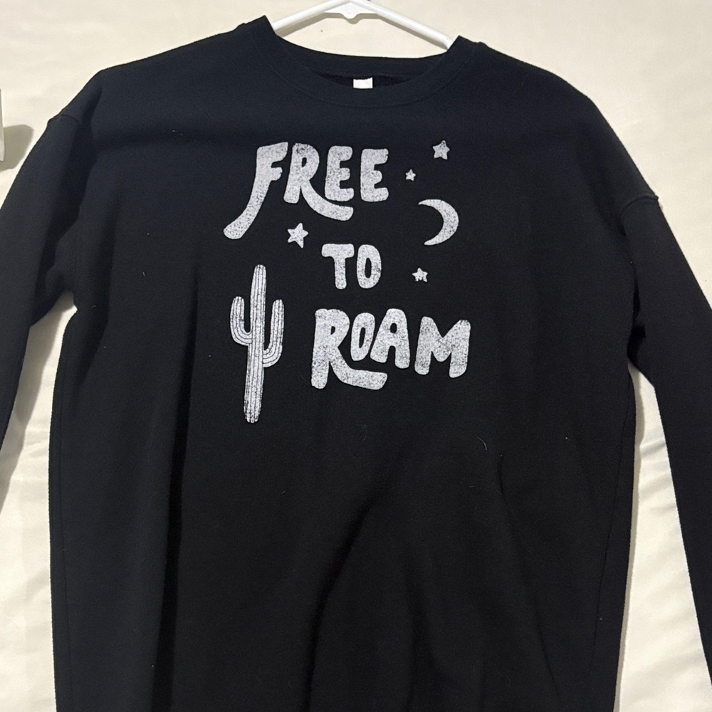 Kids Black 'Free to Roam' Sweatshirt